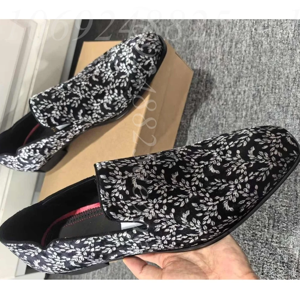 Formal Upper Wear Men - Schwarze Herren-Slipper mit Blumenmuster, geschlossene quadratische