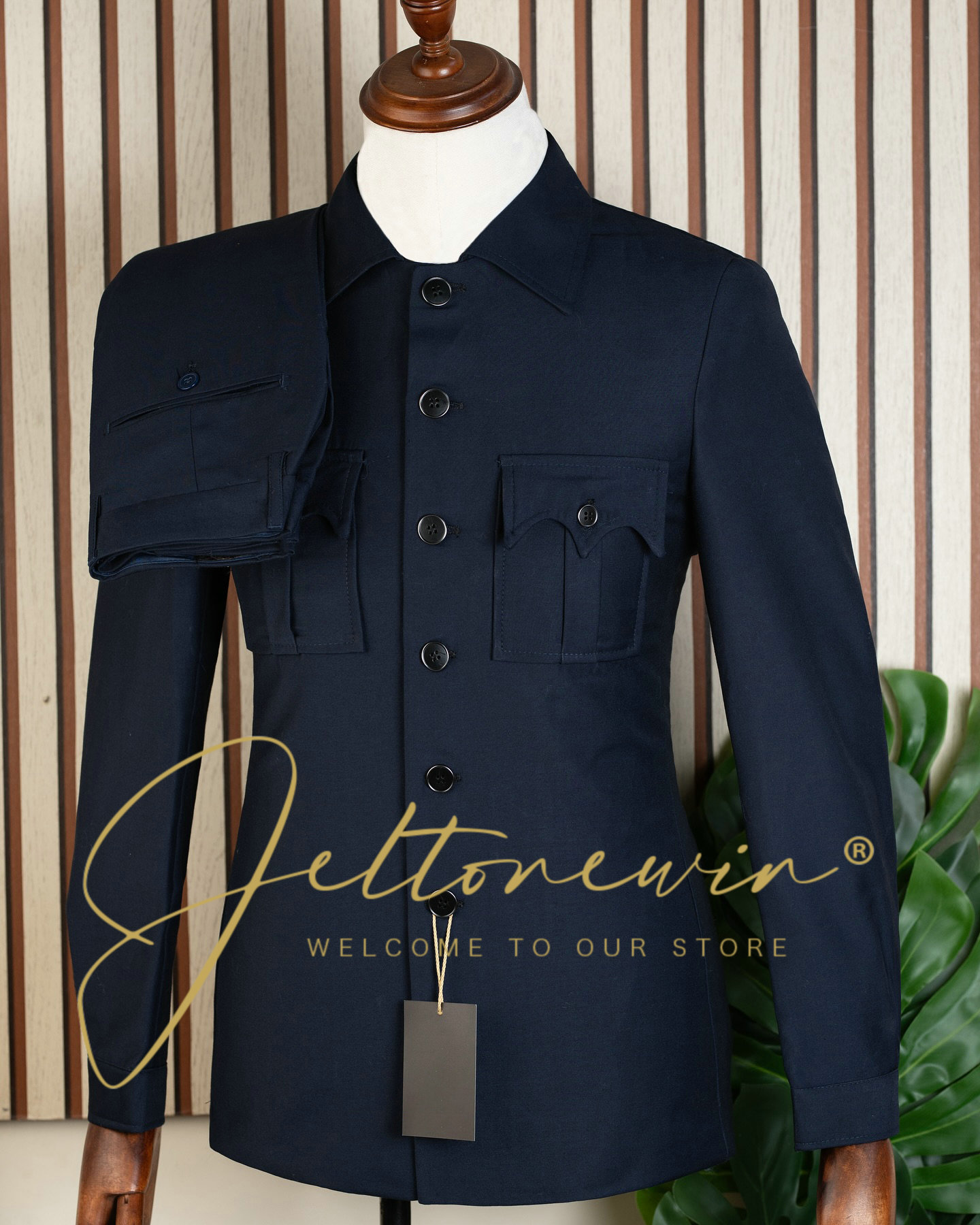 Latest Men Formal Wear - Marineblauer zweiteiliger Herrenanzug mit langen Ärmeln