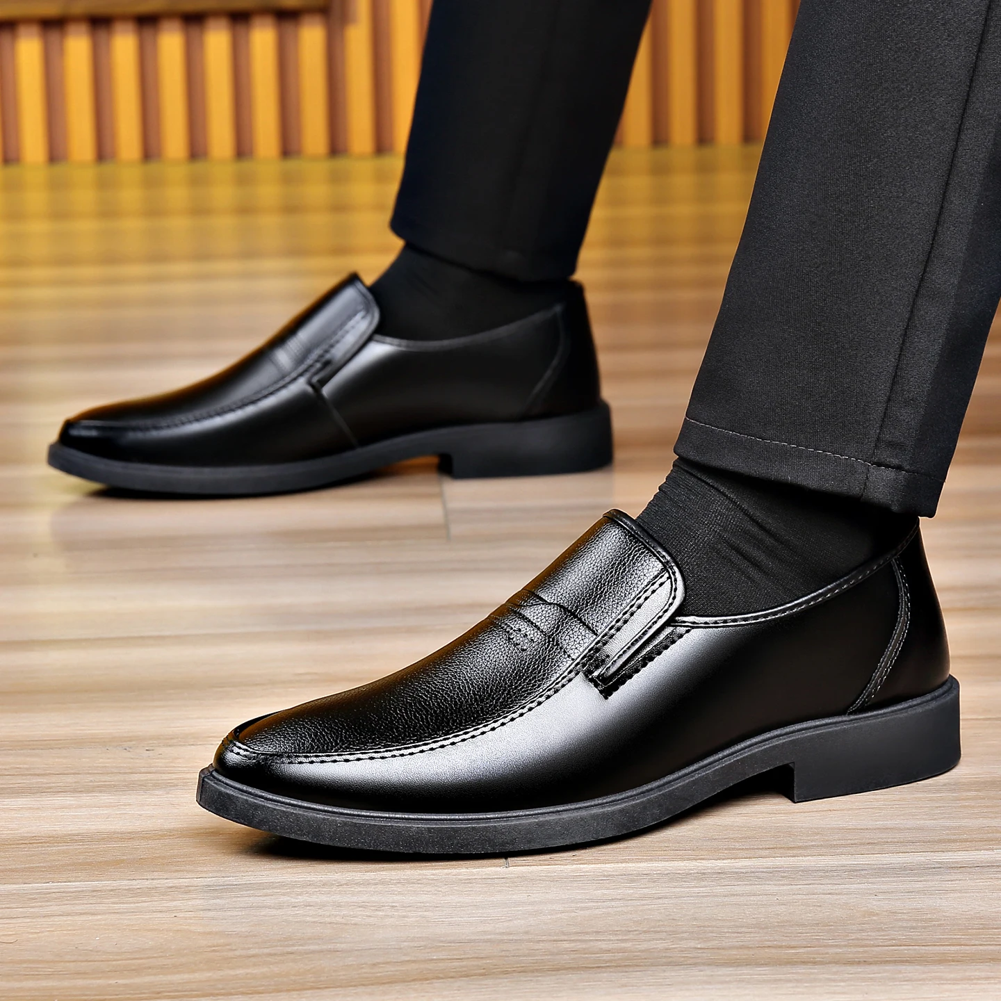 Men Formal Wear Dress - Herren-Slipper aus Leder für Business-Anlässe, Schwarz,