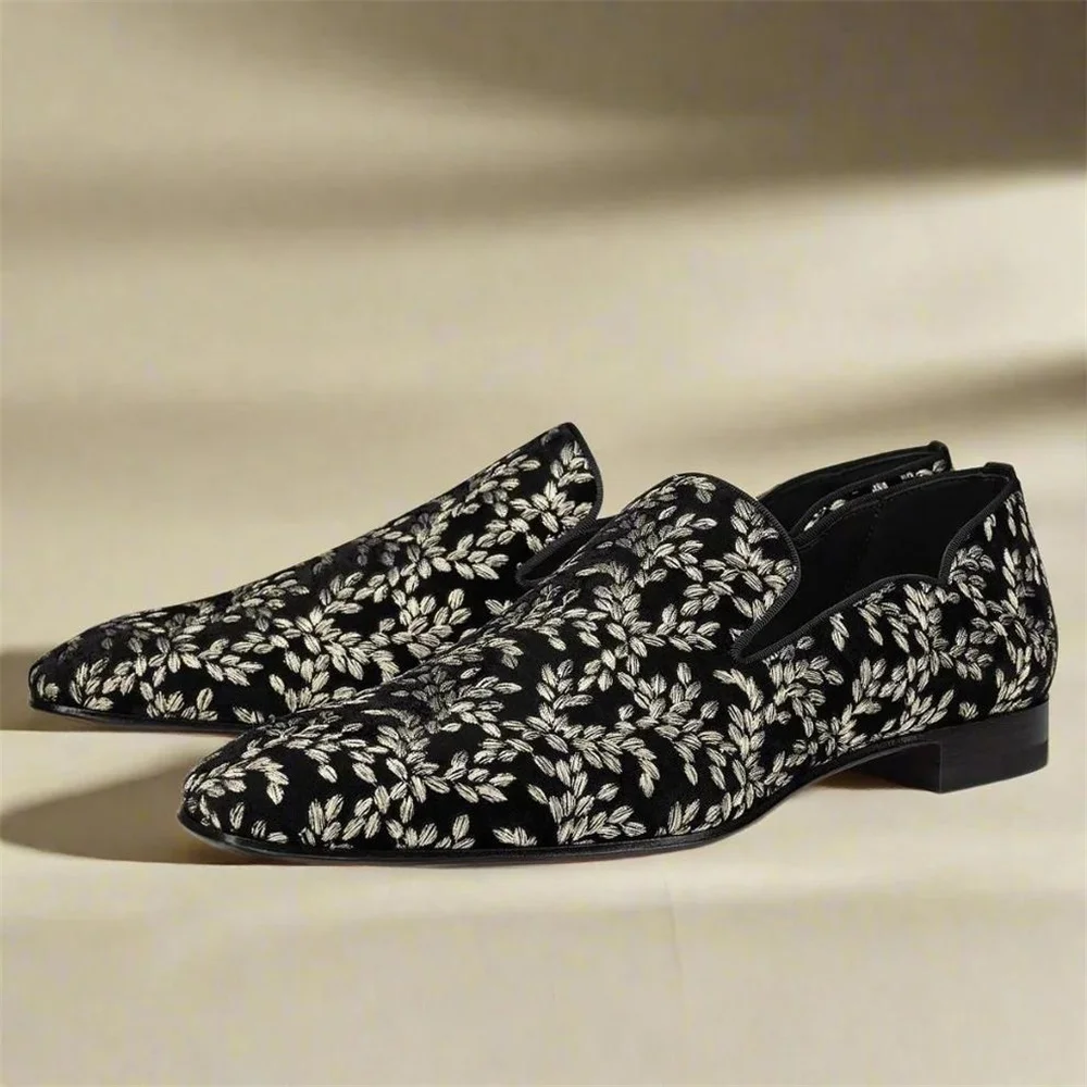 Formal Upper Wear Men - Herren Schwarze Slipper mit Blumenmuster, Geschlossene